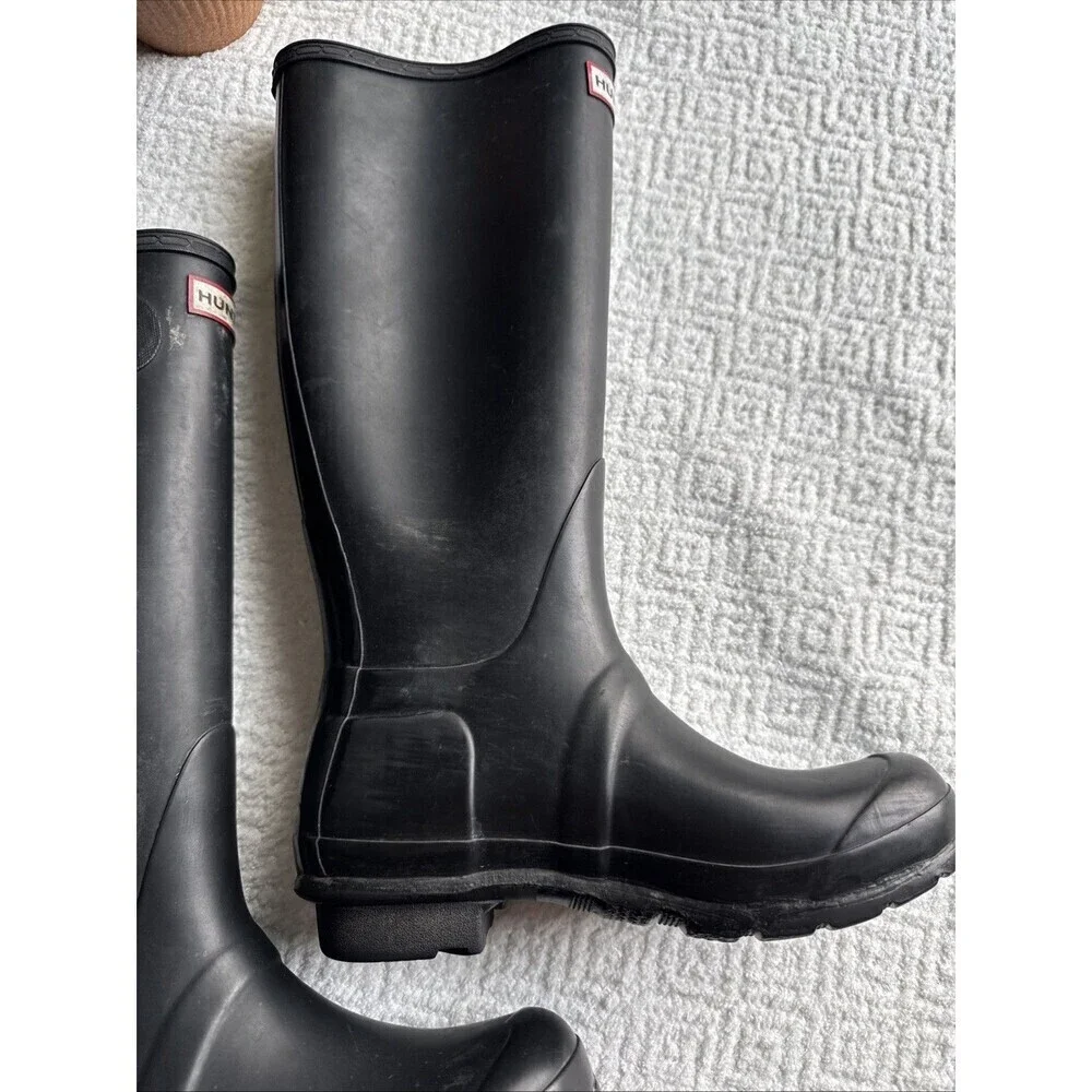 Hunter Women Sz 5M-6 Classic Matte Black Tall Rubber Rain Muck Boot